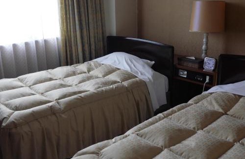 Miyoshi Hotel | Hotel CROWN HILLS MIYOSHI