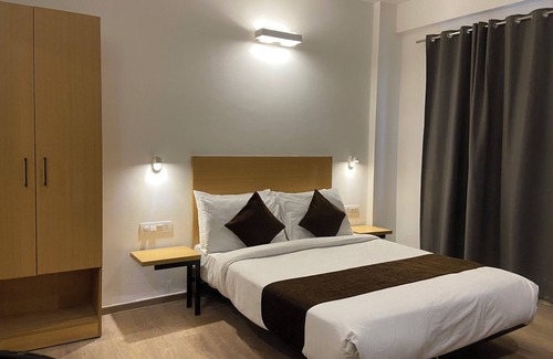 Faridabad Hotel | Hotel Crown Omaxe The Forest Spa view