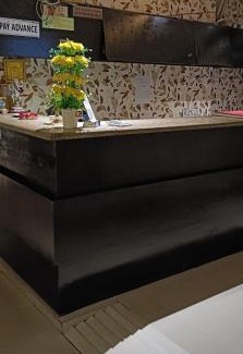 Navrangpura Hotel | hotel crystal ahmedabad