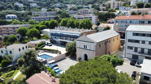 Pietranera Hotel | Hotel Cyrnea