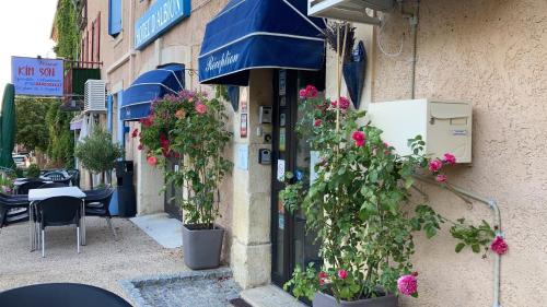 Sault Hotel | Hotel D'Albion