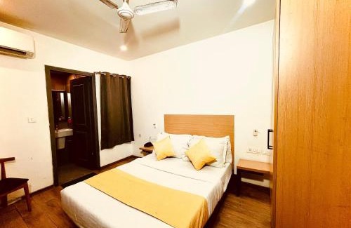 Pitampura Hotel | Hotel Dakshini Pitampura with Swimming Pool