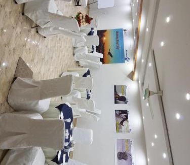 Lahore Hotel | Hotel Day In