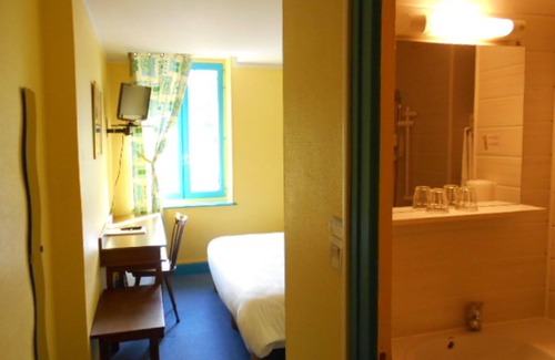 La Tour-du-Pin Hotel | Hotel de France