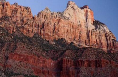 Zion National Park South Entrance Hotel | Hotel De Novo Springdale, Tapestry Collection by Hilton