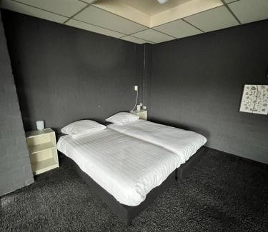 Rogat Hotel | Hotel de Raket