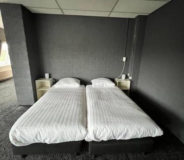 Rogat Hotel | Hotel de Raket