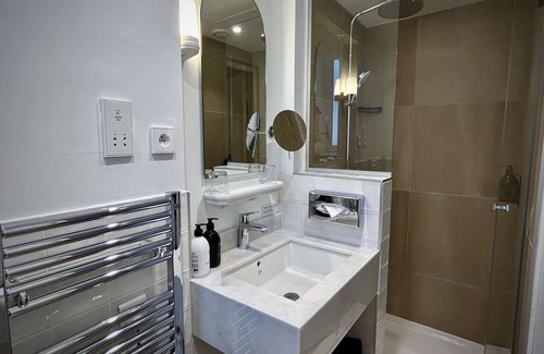 Carnot - Gailleton Hotel | Hotel De Verdun 1882, BW Signature Collection