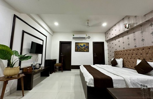 Korba Hotel | Hotel Deendayal
