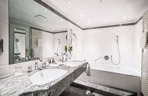 Deidesheim Hotel | Hotel Deidesheimer Hof
