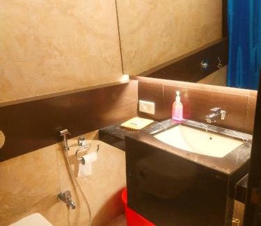 Ratnagiri Hotel | Hotel Delight Landmark