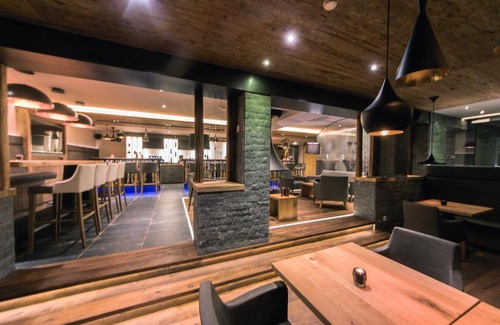 Ravaisch Hotel | Hotel des Alpes