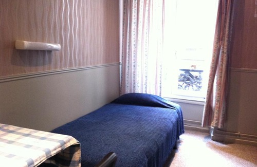 Quartier de Rochechouart Hotel | Hotel Des Arts