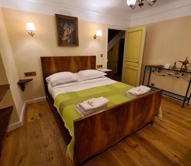 Saint-Martin-dʼEntraunes Bed & Breakfast | Hotel des Etrangers