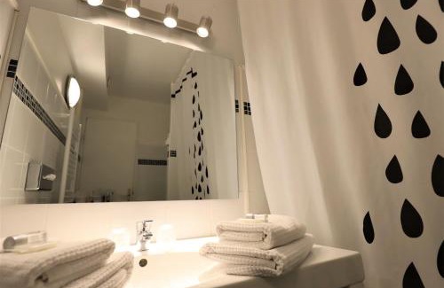Quartier Administrations Hotel | Hotel Des Tuileries