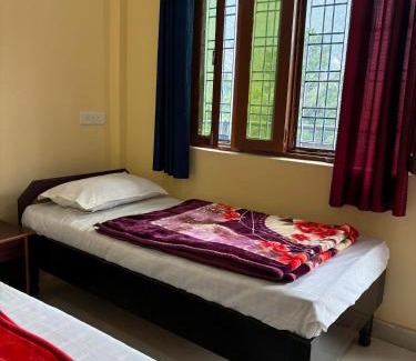 Karnaprayag Hotel | Hotel Devyatra