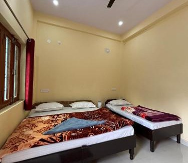 Karnaprayag Hotel | Hotel Devyatra