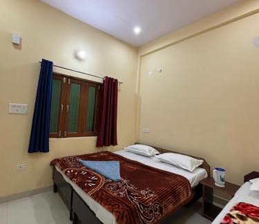 Karnaprayag Hotel | Hotel Devyatra
