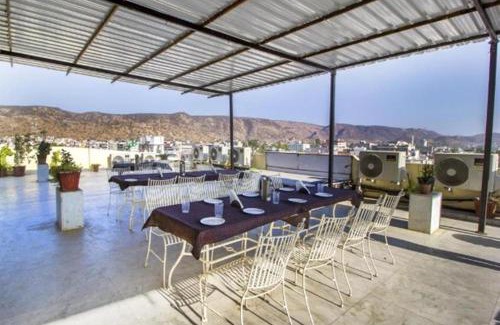 Amer Fort Road Hotel | Hotel Dior Near Jal Mahal, Jaipur