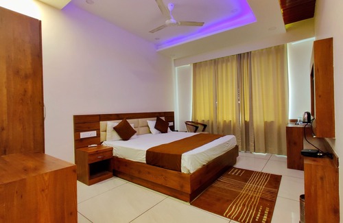 Haridwar Hotel | Hotel Divine Residency