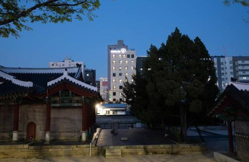 Sungin-dong Hotel | Hotel DM