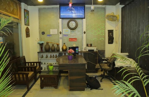 Taj Ganj Hotel | Hotel Dolphin
