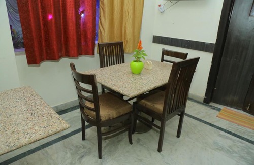 Taj Ganj Hotel | Hotel Dolphin