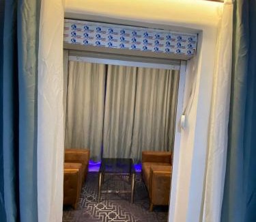 Algiers Hotel | Hotel douera