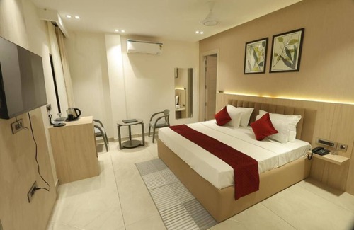 Karnal Hotel | HOTEL DREAMZ