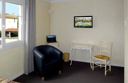 Pegomas Hotel | Hotel Du Bosquet