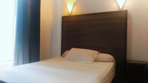Quartier de la Goutte-d'Or Hotel | Hotel du Globe 18