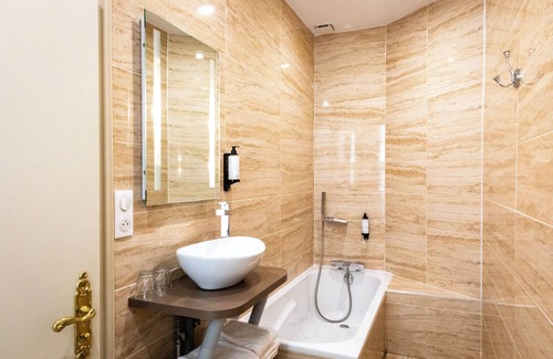Downtown Angers Hotel | Hotel du Mail