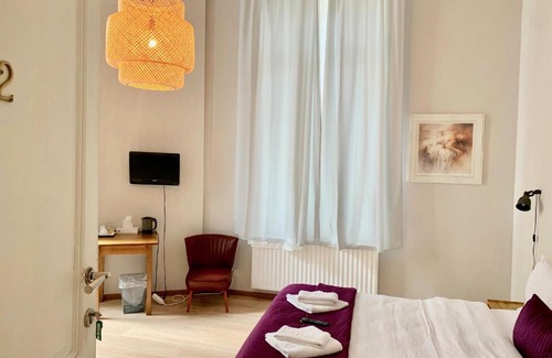 Upper Town Hotel | Hotel Du Parlement
