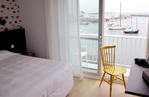 Plobannalec-Lesconil Hotel | Hotel du Port