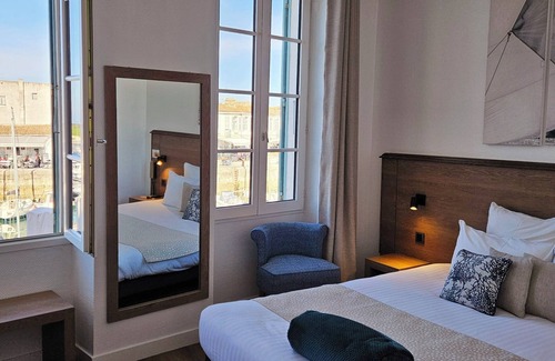Saint-Martin-de-Re Hotel | Hotel Du Port