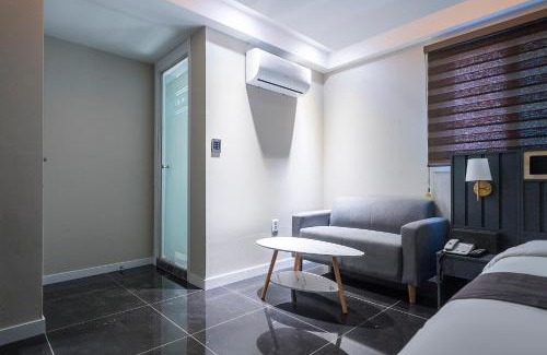 Bupyeong Hotel | Hotel Duruwa Main Building