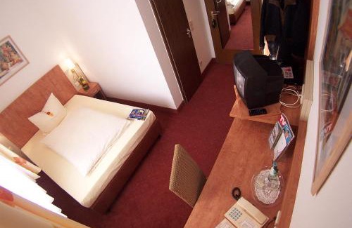 Mutterstadt Hotel | Hotel Ebnet