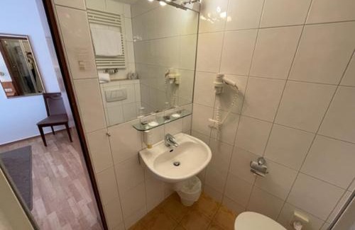 Mutterstadt Hotel | Hotel Ebnet
