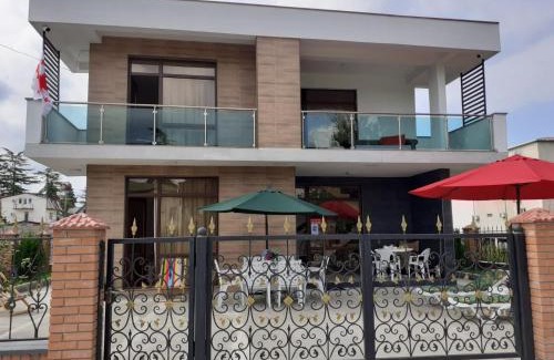 Ureki House | Hotel Edelweiss