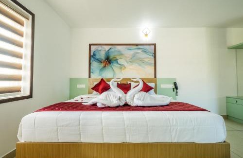 Thrissur Bed & Breakfast | Hotel Eden Palace