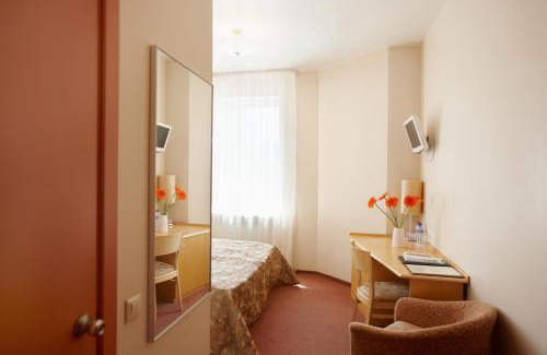 Centrs Hotel | Hotel Edvards