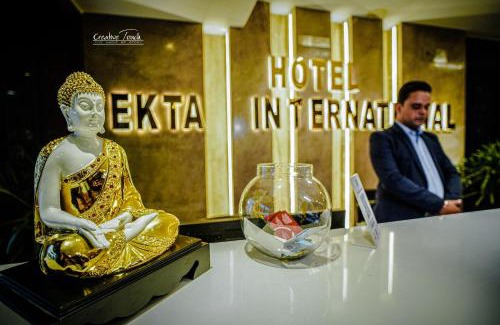 Deoghar Hotel | Hotel Ekta International ! 300 Mts From BABA BAIDYANATH DHAM TEMPLE !