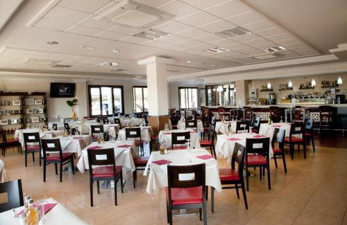 Villanueva del Trabuco Hotel | Hotel El Capricho