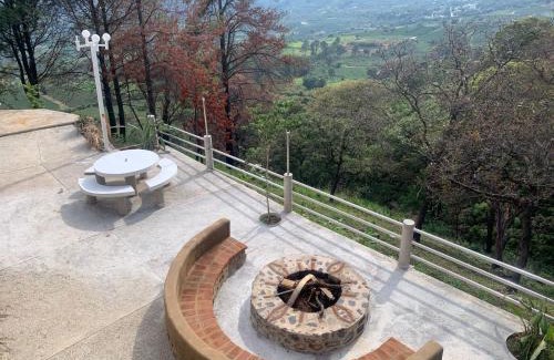Totolapan Hotel | Hotel El Mirador y Jardin