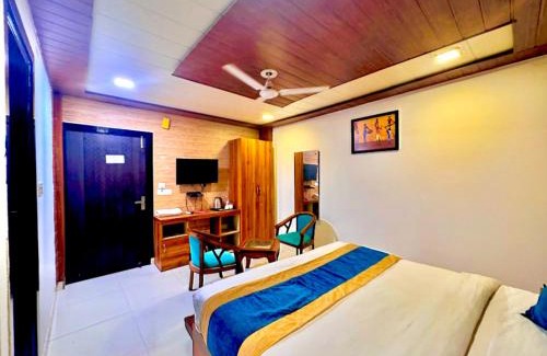 South West Hotel | Hotel elegant NYSHAA A Family Hotel Airport PIckup & Drop Free