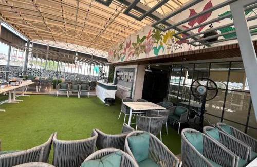 Maharana Pratap Nagar Hotel | Hotel Emerald