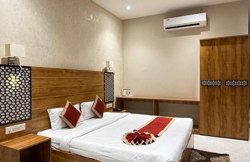 Bilaspur Hotel | Hotel Emperor Paradise