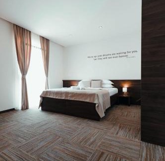 Mali Radic Hotel | Hotel Emporium