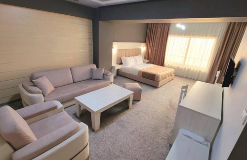 Pogradec Hotel | Hotel Enkelana