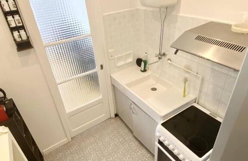 Riou - Petit Juas - Av de Grasse Hotel | Hotel Esperanto